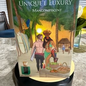 Unique E’ luxury Mangonificent perfume